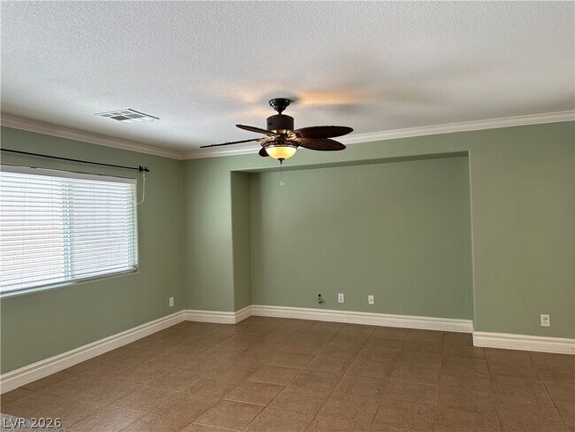 Building Photo - 362 Dogleg Dr