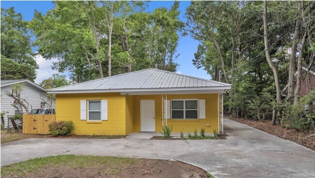 Foto del edificio - 1544 Orange Grove Rd