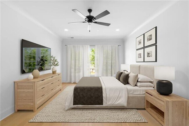 Foto del edificio - 655 Mayfair Ct