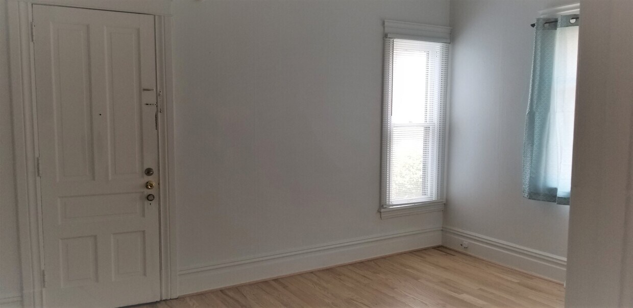 Foto principal - 1125 S Westnedge Ave