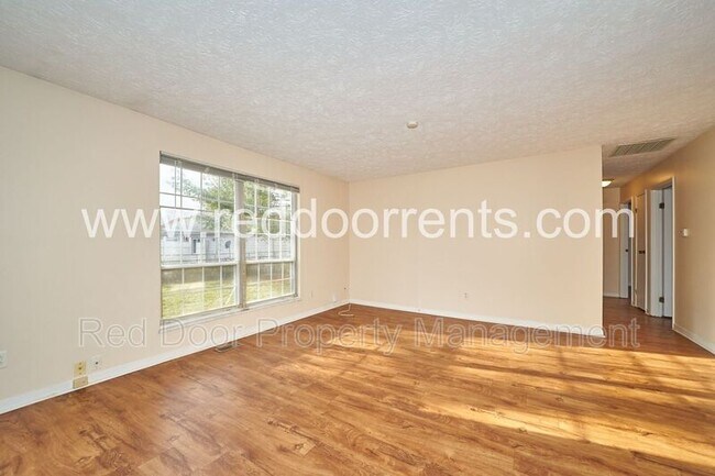 Foto del edificio - 4332 Burrwood Dr