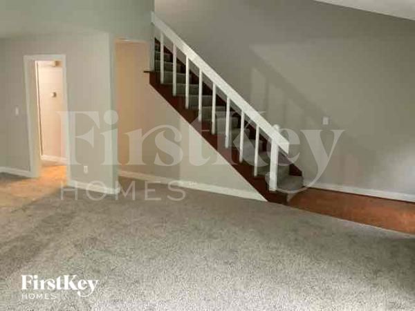 Building Photo - 4230 Wedge Dr