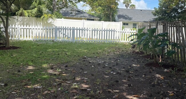 New fence in backyard - 609 16th Ave S