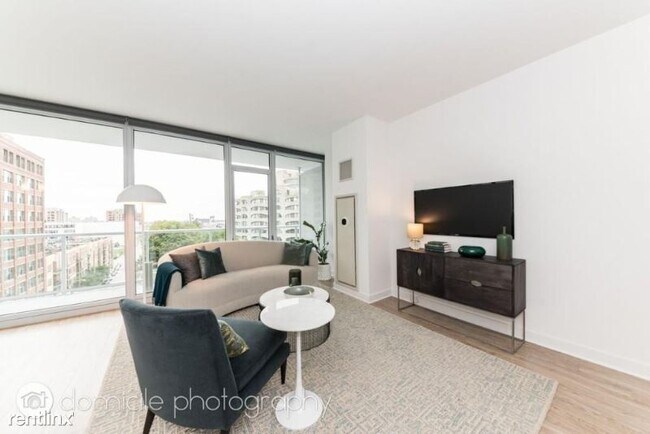 Foto del edificio - 2 br, 2 bath Apartment - 721 S Wells