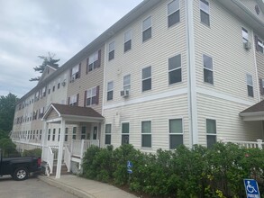 Building Photo - 235 Pearl St