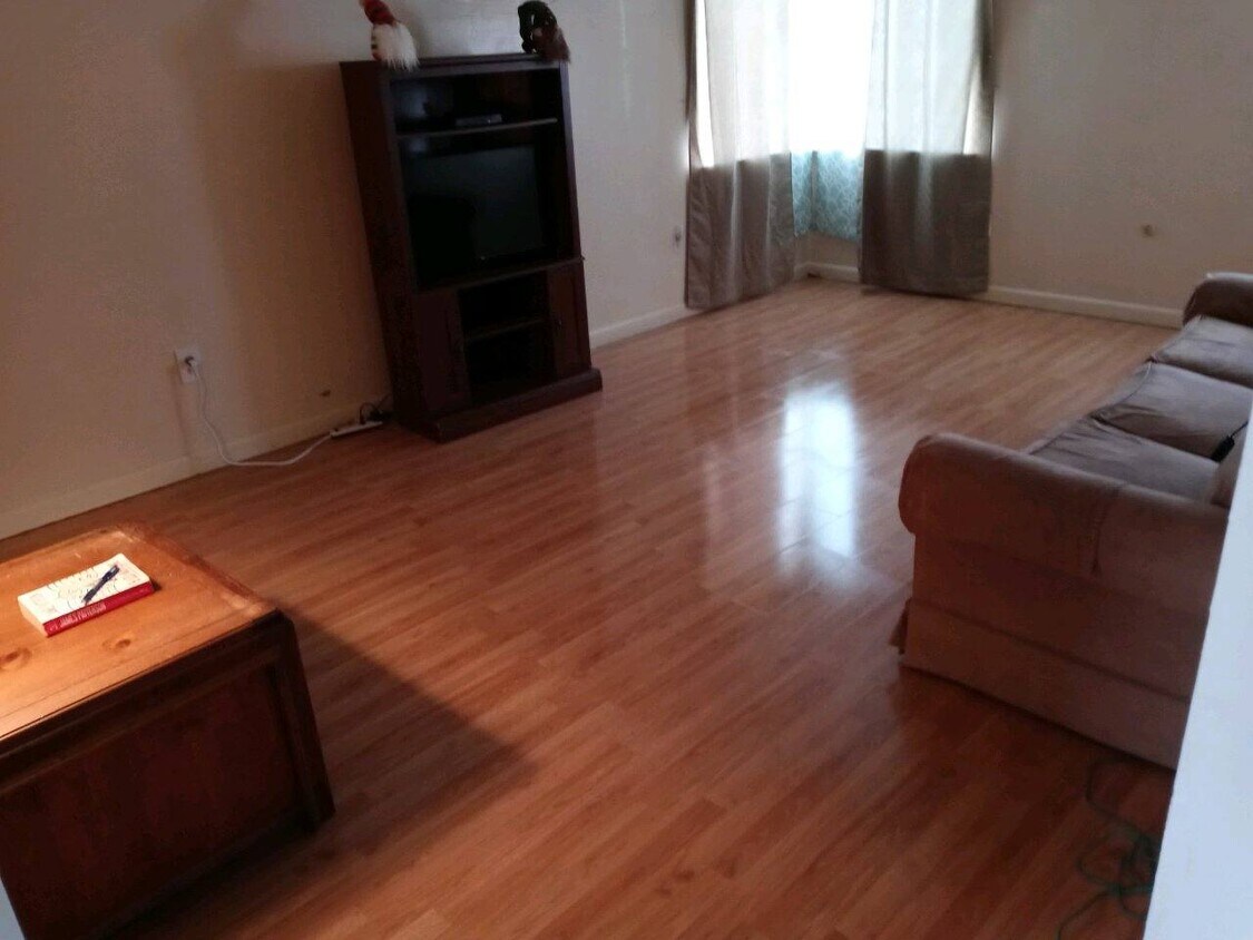 Foto principal - 418 3rd Ave SW