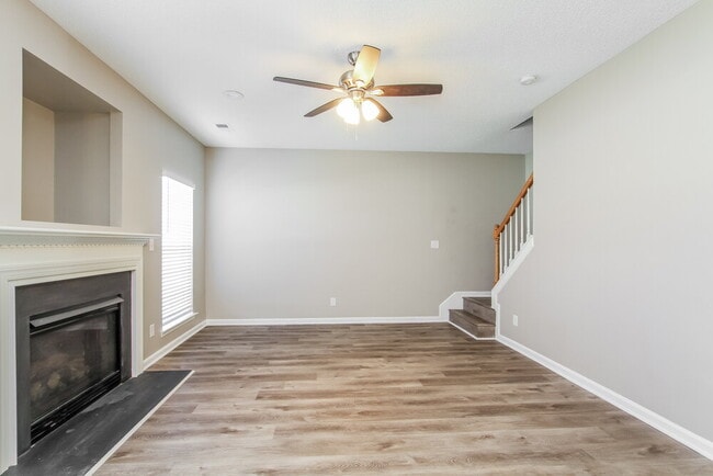 Foto del edificio - 226 Everett Park Dr