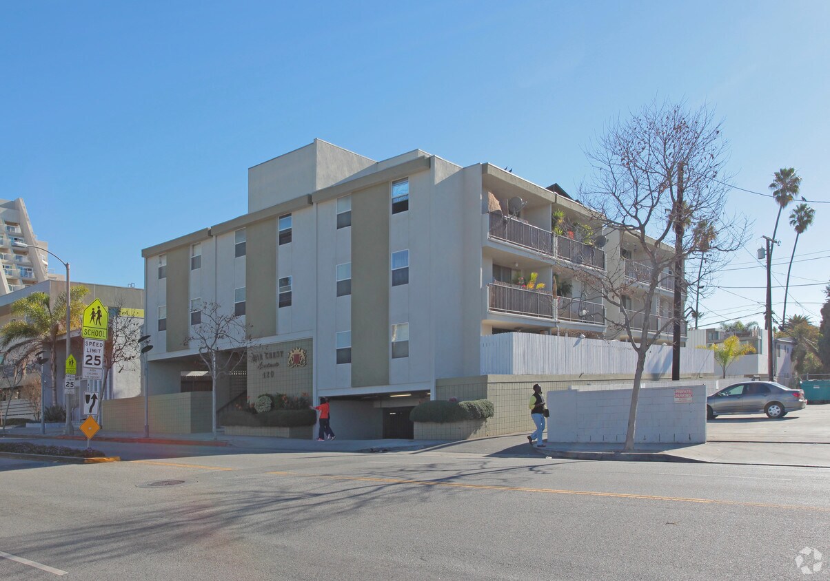 Building Photo - Mar Crest Apartments