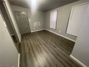 Building Photo - 12007 Beulah Ave