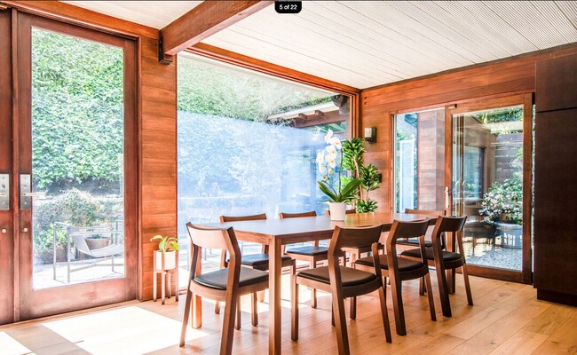 Foto del edificio - 9624 Yoakum Dr