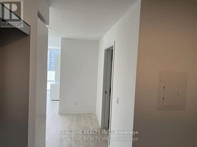 Photo du bâtiment - 501 Yonge St