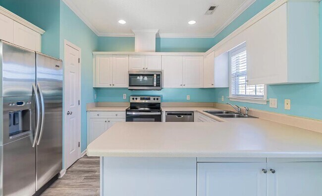 Foto del edificio - "Charming 3-Bedroom Rental in the highly amentized Mallory Creek Community"