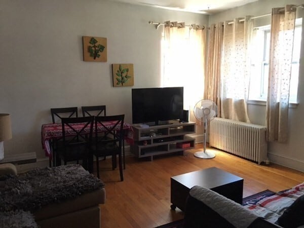 Building Photo - 1895 Beacon St