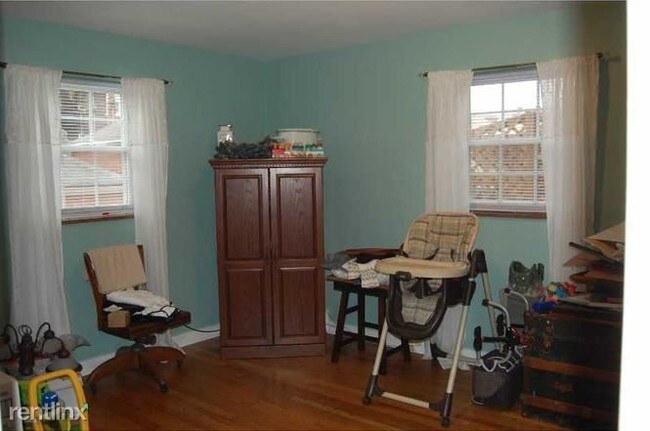 Building Photo - 1 br, 2 bath Apartment - 7507 Trevanion Ave