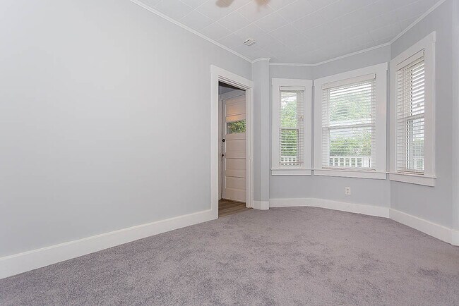 Building Photo - 12 Kilby St