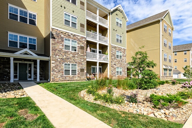 Building Photo - The Hammocks at MillCreek