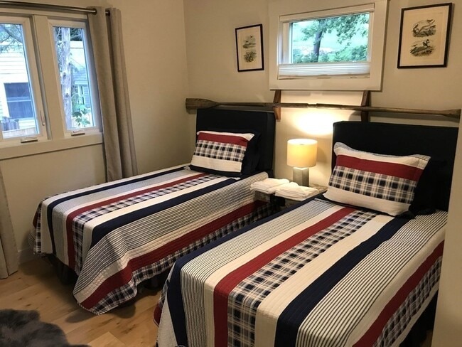 Building Photo - 88 Little Neck Rd