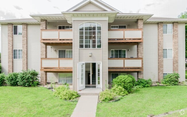 Building Photo - 2518 Rushmore Dr