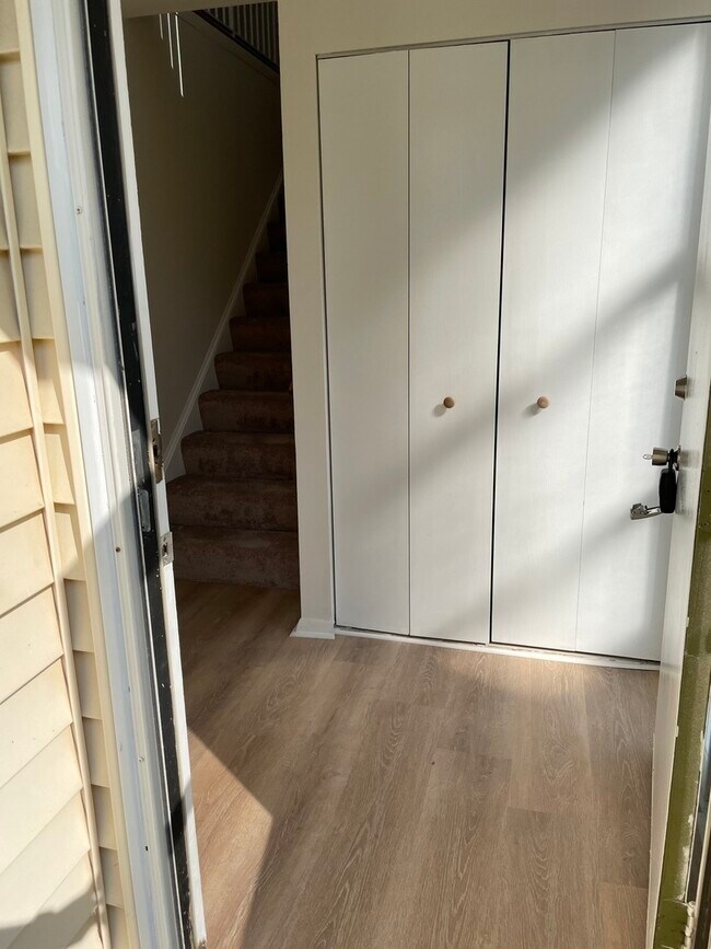 Foto del edificio - 724 Whitesail Dr