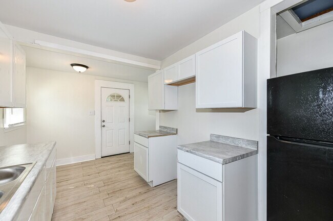 Foto del edificio - 1322 N Gale St