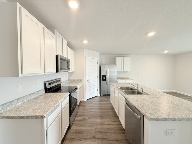 Foto del edificio - 4-Bedroom Home - Woodlands