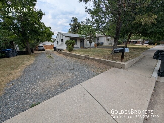 Photo - 604 2nd St House