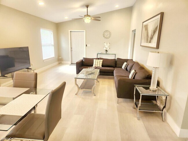 Building Photo - 4 br, 2 bath House - 526 Southridge Rd