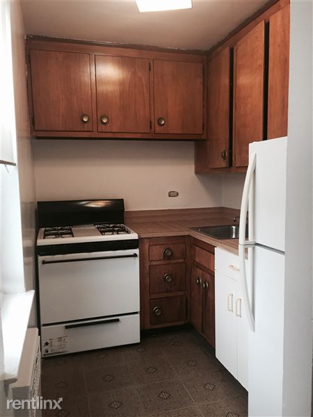 Building Photo - 715 E 32nd St