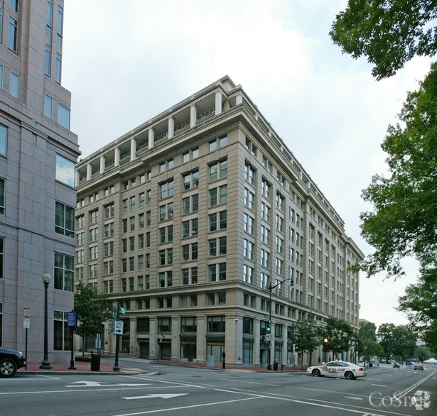 Building Photo - Residences at Market Square - West Tower