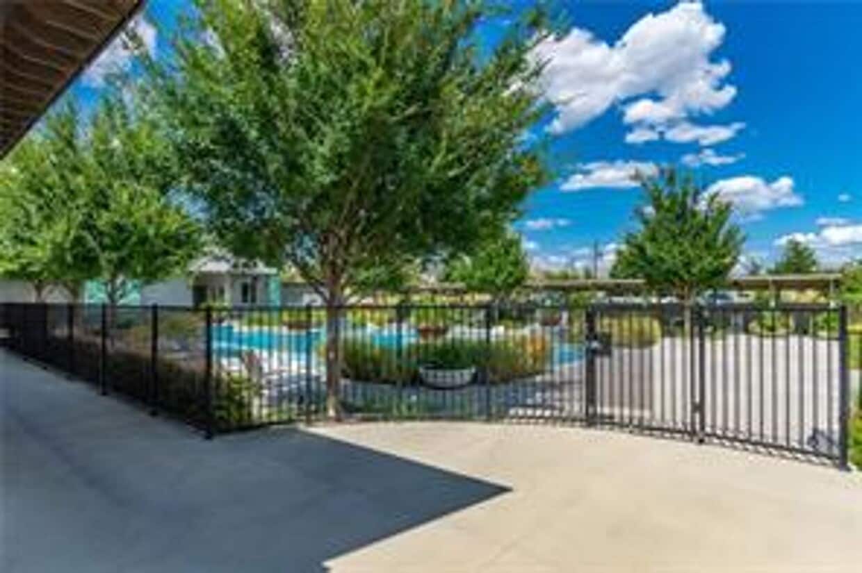 Another chance to own this warm and inviti... - Another chance to own this warm and inviti...