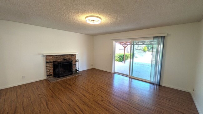 Foto del edificio - Price reduced!!! Lemon Grove single level home