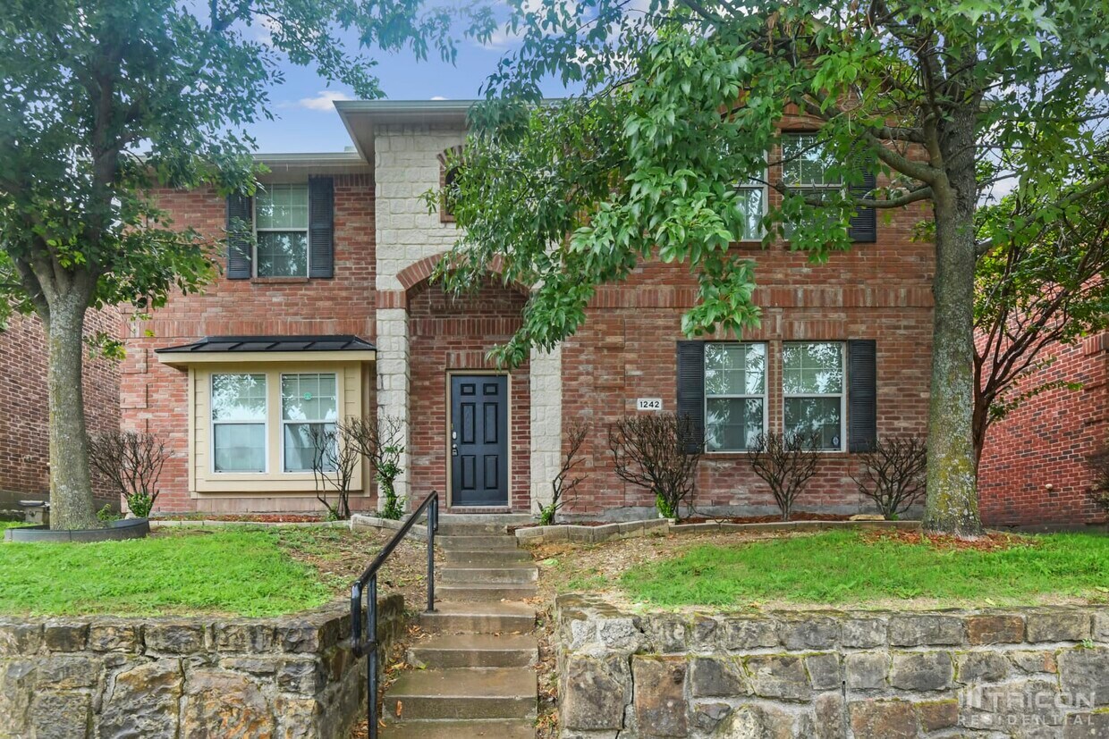 Foto principal - 1242 Yukon Dr