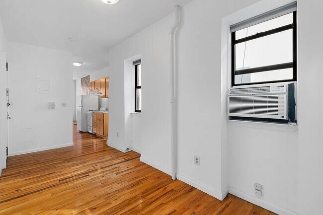 Foto del edificio - 242 Mulberry St