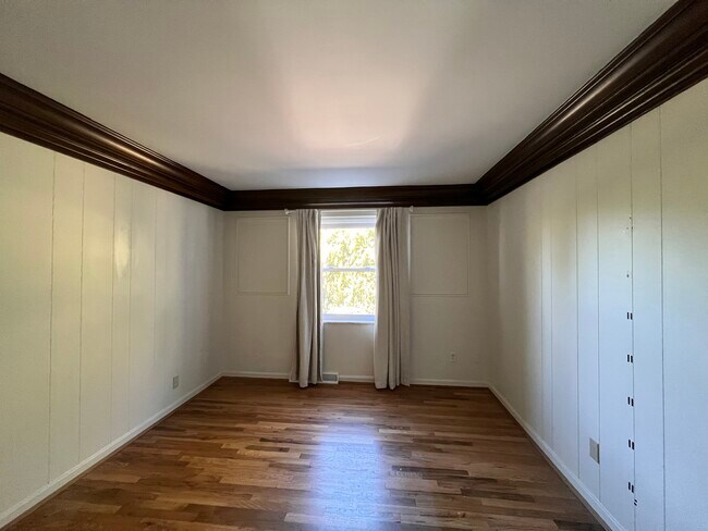 Foto del edificio - 680 Overland St