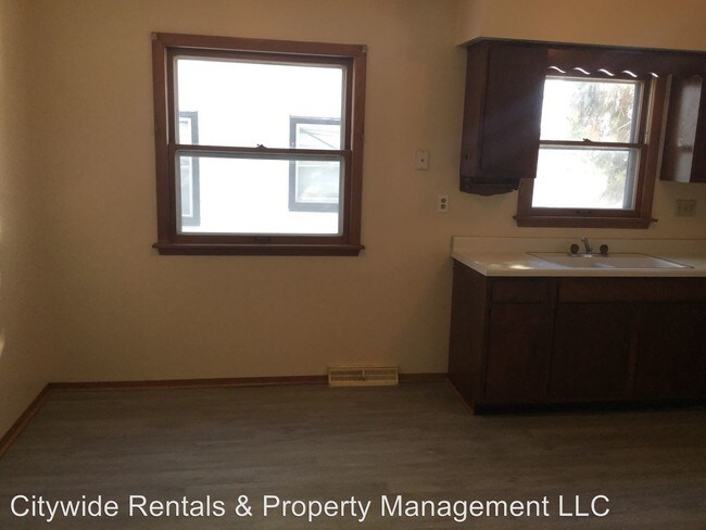 Building Photo - 9727 W Reichert Pl