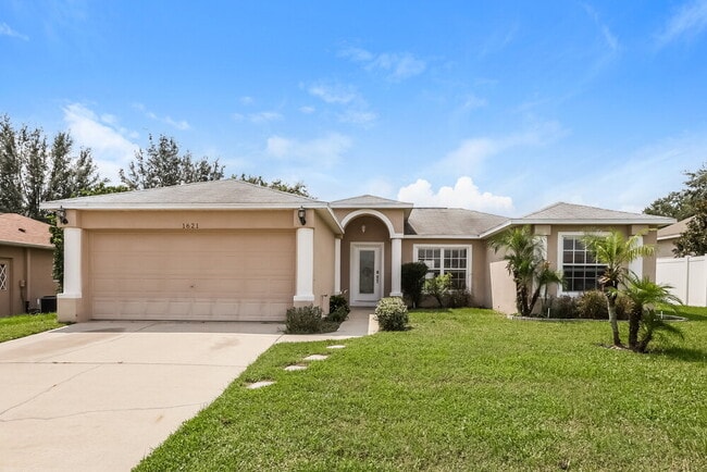 Building Photo - 1621 Papoose Way