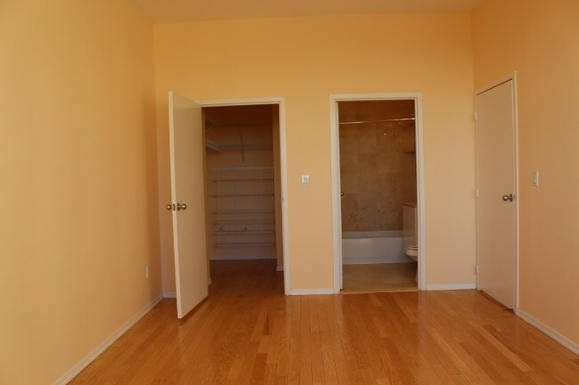 Foto del edificio - 45 Oceana Dr E