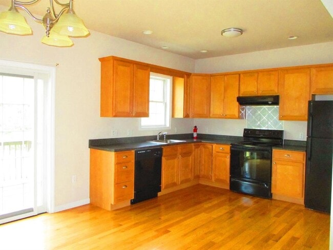 Building Photo - 1672 NY-205