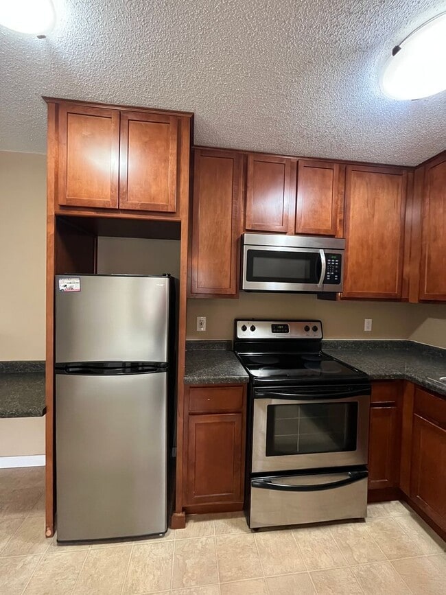 Foto del edificio - 3729 Snelling Ave