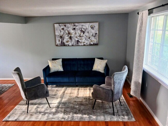 Sala de estar - 2167 Briarwood Dr