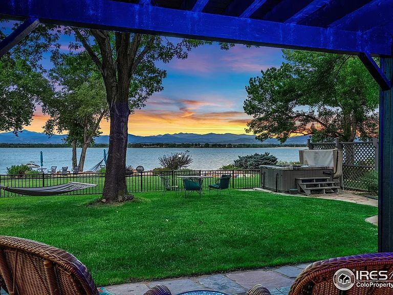 Foto principal - "Spacious 4-Bedroom Waterfront Haven with ...