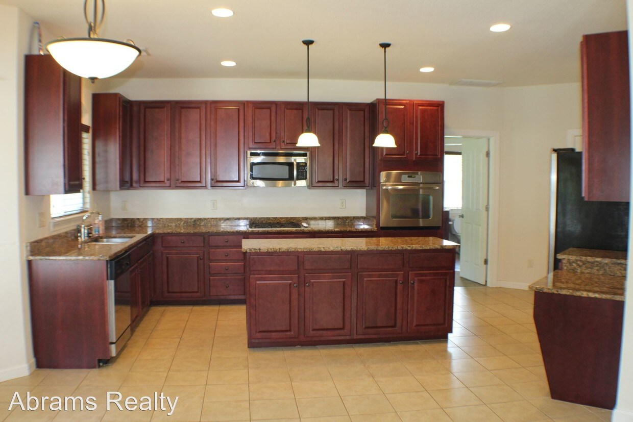 Building Photo - 1409 Kemp Bridge Dr