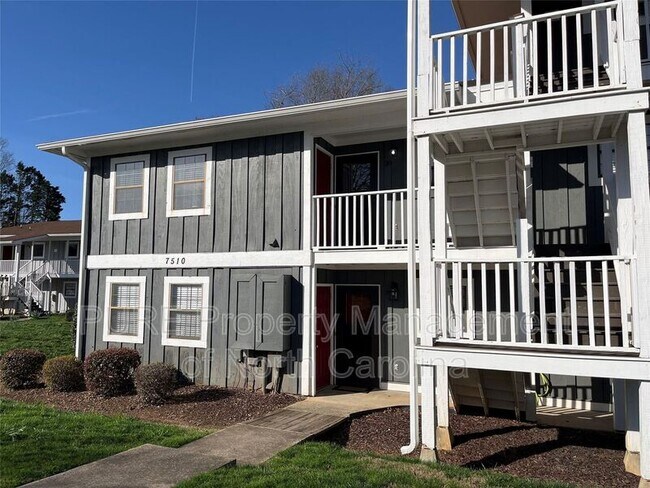 Building Photo - 7510 Woods Ln