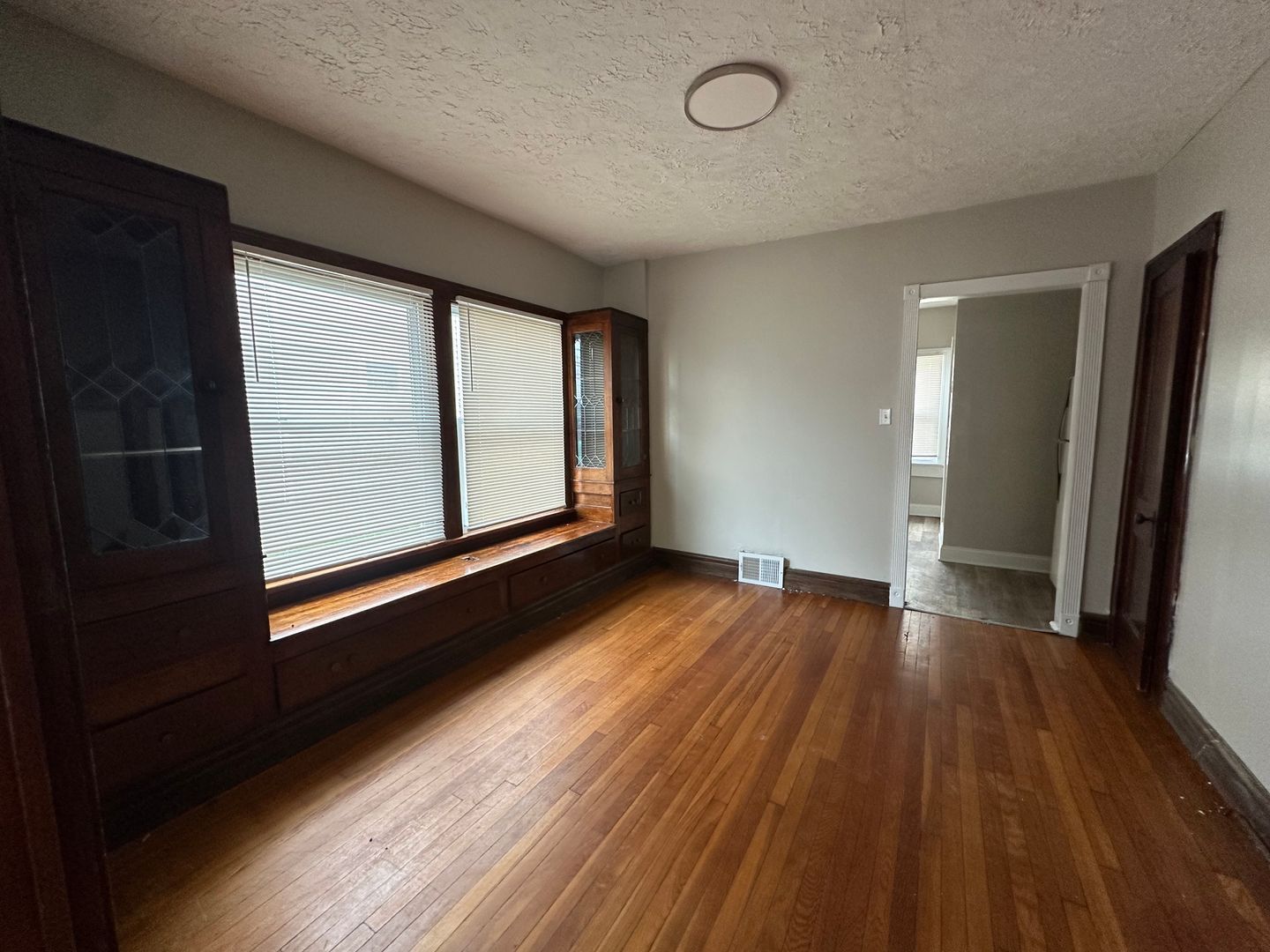 4805-4809 Ardmore Ave Cleveland, OH 44144 – photo 4