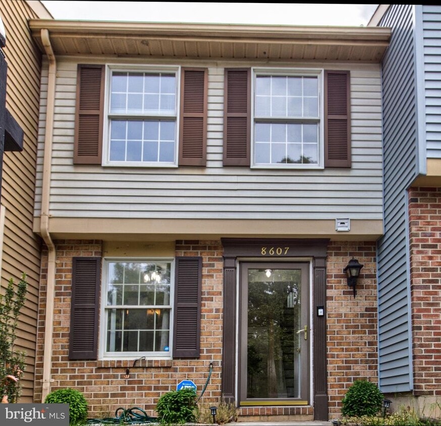 Primary Photo - 8607 Kenosha Ct