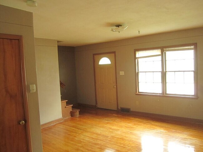 Foto del edificio - 2407 Knapp St