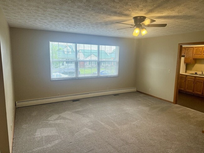 Building Photo - 515 Monroe Ave