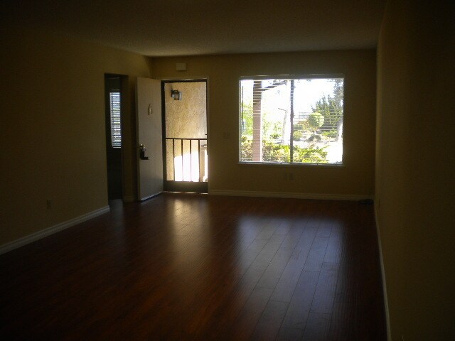 Foto del edificio - Peacock Hills, 55+ Community - Home in Peacock Hills - Oceanside