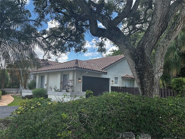Foto del edificio - 1200 NW 101st Ave