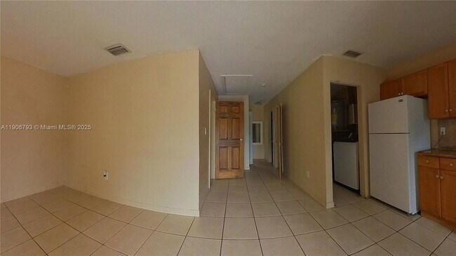 Foto del edificio - 28210 SW 143rd Ct